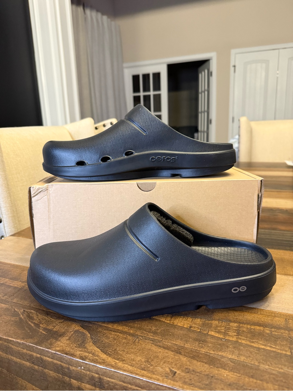 Oofos Oocloog Unisex Black Clog Sandals Slip-On Foam Upper Us Size W16, M14